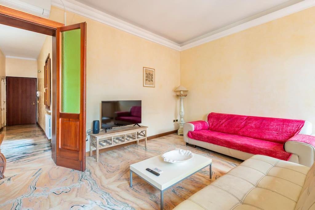 מאנטובה Apartment Under The Basilica Of Sant'Andrea מראה חיצוני תמונה